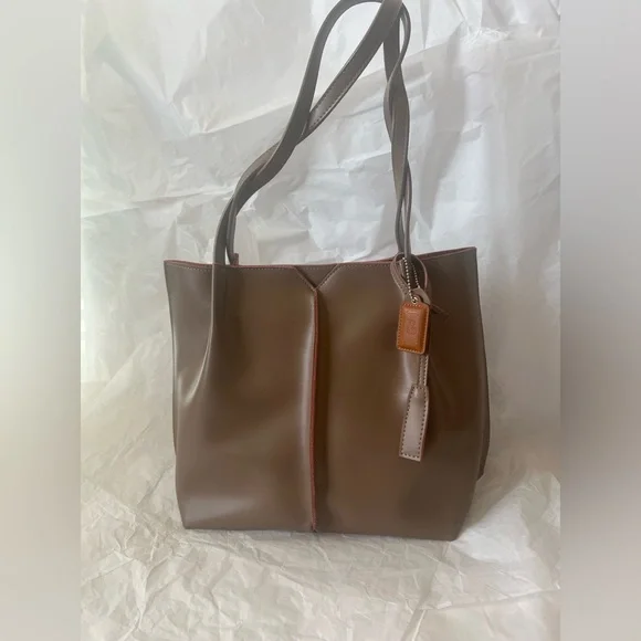 NWOTS Leather Tote Bag NWOTS - Picture 3 of 16